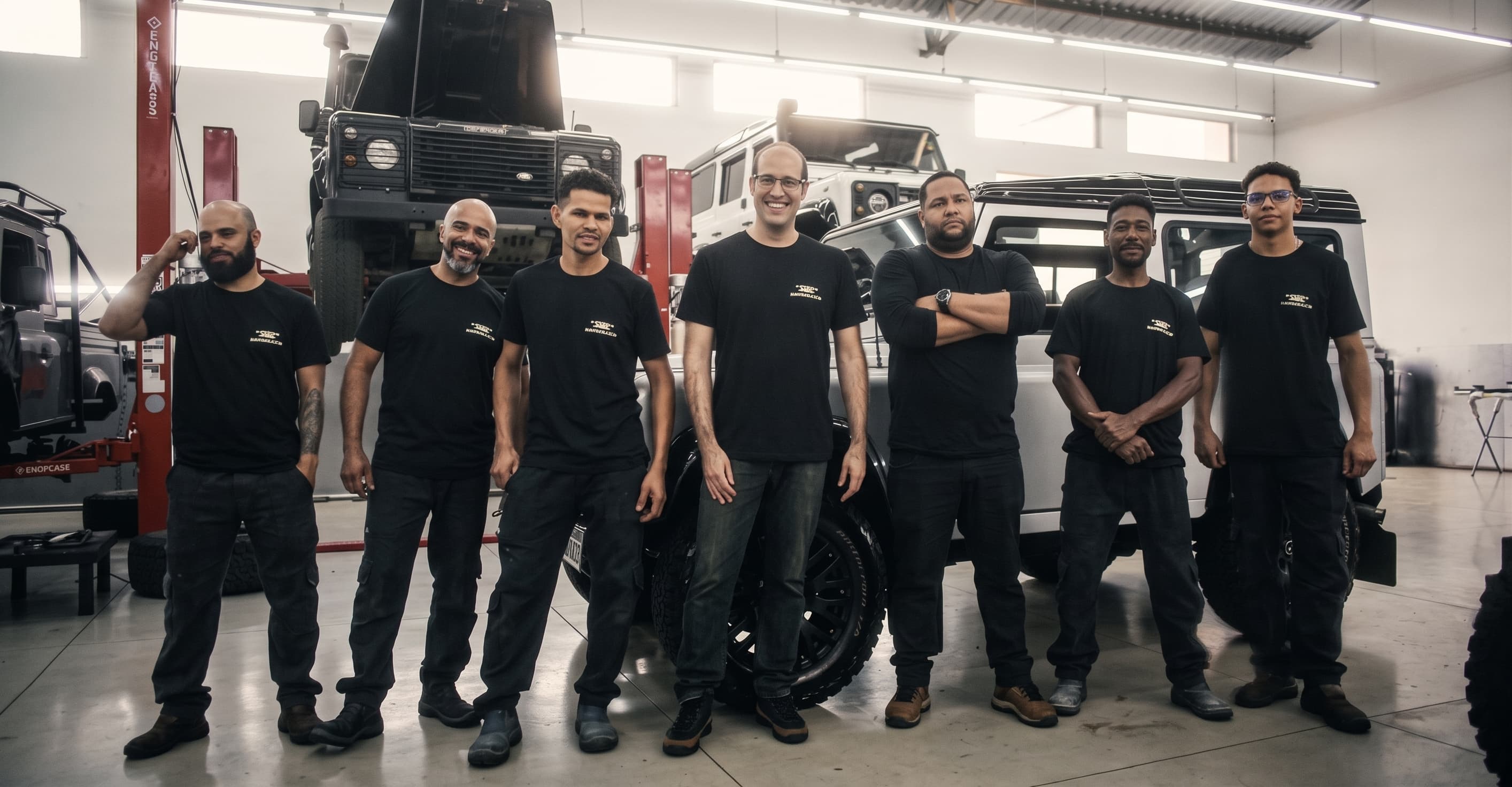 Equipe Rambler no galpão